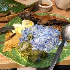 The nasi lemak project (tnlp), founded back in 2012, is a social enterprise which sells nasi lemak in order to alleviate poverty. Photos At Project Nasi Lemak Bayan Lepas Pulau Pinang