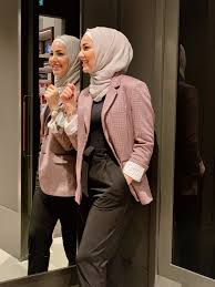 Additionally, the hijab fashion can differ fairly significantly across the totally different areas of the world. Pin By Memo Ali On Hijab Fashion Fashion Hijab Fashion Clothes Design