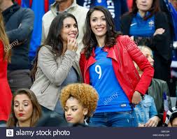 Xem thêm ý tưởng về bóng đá, arsenal, triết học. Olivier Giroud Und Jennifer Giroud Stockfotografie Alamy