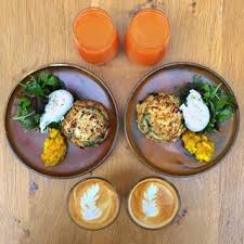 Monday Breakfast At The Very Lovely Rovi Restaurant In Fitzrovia Their Smoked Haddock And Welsh Rarebit Crumpet With A Healthy Breakfast Breakfast Delicious