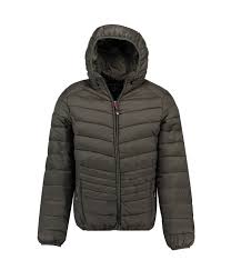 Motif camouflage très discret sur l'ensemble. Doudoune Homme Geographical Norway Damiel Hood Gris Showroomvip Doudounes Homme