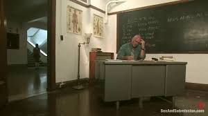 sex-submission-4590-leah-jaye-good-little-cock-sucker