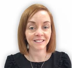 Kelly Davies's Instagram, Twitter & Facebook