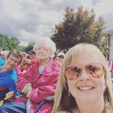 Myrtle Hendricks's Instagram, Twitter & Facebook