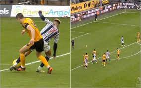 Romain saiss of wolverhampton wanderers and matheus pereira of west bromwich albion. Video Pereira Scores Second Penalty For West Brom Vs Wolves