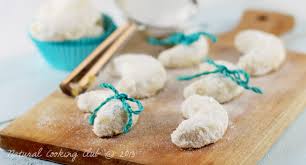 Cara membuat kue putri salju. 4 Cara Membuat Kue Putri Salju Yang Lumer Di Mulut Merdeka Com