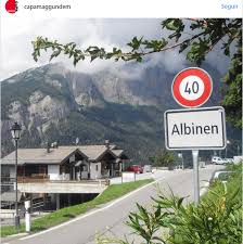 Elle bénéficiera d'une maison restaurée mais un autre choix est possible. Ce Village En Suisse Offre 53000 Euros A Ceux Qui Acceptent De S Y Installer Un Jour De Reve