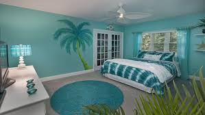 Kamu bisa menambahkan warna lain seperti navy dan putih supaya tampak lebih ceria. 9 Inspirasi Warna Turquoise Untuk Rumah Bergaya Modern Minimalis Rumah Com