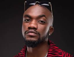 Mr Drew storms the internet with his new look