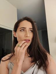 I just felt like sharing these pictures here because I thought I looked  good. 🫠🏳️‍⚧️ : r/lgbt