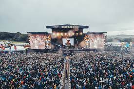 Def leppard, slash, slipknot, the smashing pumpkins, tool Festival Review Download Festival 2019 When The Horn Blows