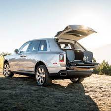 Meet the most exceptional joint project in the luxury cars sector. Rolls Royce Cullinan Im Test Das Ist Die Kronung Der Spiegel