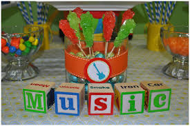 Musical theme birthday party for claire! Music Themed 1st Birthday Party Pizzazzerie