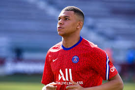 When kylian mbappé called astronaut thomas pesquet. 90plus Psg Mbappe Als Botschafter Fur Impfkampagnen 90plus