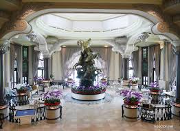 Gli ospiti che viaggiano in auto avranno accesso al parcheggio gratuito. Isaactan Net Family Weekend Staycation The Queen S Suite Palace Of The Golden Horses