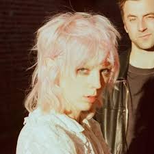 Izzy Bee Phillips (@izzybeephillips) • Instagram photos and videos