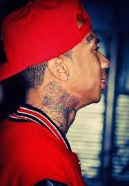 Another neck tattoo and this time again an animal. Tatto Wallpapers Neck Tattoos For Men