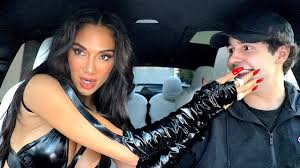 Best known for being lead singer of the pussycat dolls and x factor us & uk judge. David Dobrik S Gift For Nicole Scherzinger Turns Into Crazy Skunk Prank Dexerto
