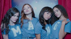 For starters, the recently widowed georgia is a crafty con woman who's harboring a few big secrets, like, say, embezzlement and potential manslaughter. Ginny Georgia Tv Series 2021 Photo Gallery Imdb