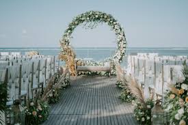 Every lovely flower tells another story, consolidating the bride on her big day. Wedding Flower Trends For 2020 The National Wedding Show