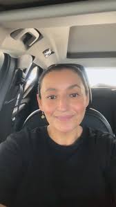 A gentle, all be it awkward, reminder of @themiddlestore Christmas opening  hours from me and my car 💫🎄✨, Monday 22nd Dec 7:00am