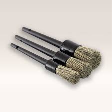Boar's hair is naturally feathered, but montana original boar's hair brushes takes this a step further with a process known as flagging. Ccc Synthetic Boar Hair Car Detailing Brush Set 3 Pcs