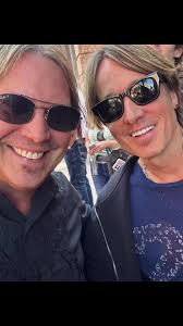 Keith Urbam and Magfie Onstage