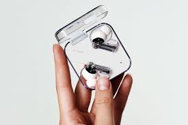 The idea behind the nothing ear (1) design is not new. 2pyeopc 3n1r M
