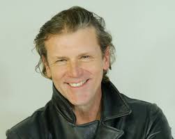 Robert Madison: ai giovani consiglio di studiare alla vecchia maniera