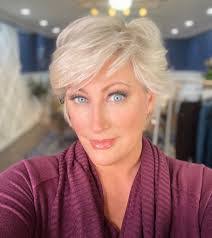 Catrina Singletary's Instagram, Facebook & TikTok