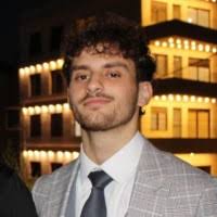 800+ perfiles de «Badawi»