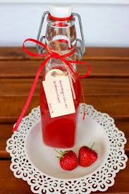 Gastblogger Selbstgemachter Erdbeerlikor Suechtignach At Erdbeerlikor Schnaps Selber Machen Ohne Sahne Erdbeeren
