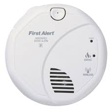 Yet, in nearly 40 percent of recent home fire deaths, there was not a smoke detector in the home (fema). 120 Volt Ac Hardwired Wireless Smoke Detector With Photo Electric Sensor Sa520b The Home Depot