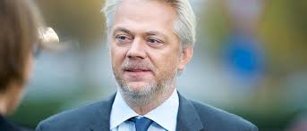 Finanssektoren vil jobbe sammen for likelønn