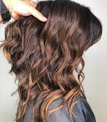 Illuminated Brunette La Coloration Must Have Cette Saison Coiffures Simples Produits Capillaires Eruption De Cheveux