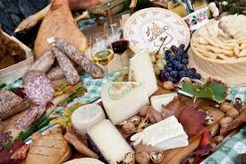 Antipasti, primi piatti, secondi piatti, dessert. Souvenir Gli Italiani Preferiscono Mettere In Valigia I Prodotti Tipici Gabriele Pazzaglia