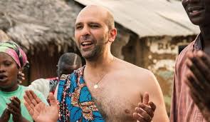 This guide only includes full movies that were starred by checco zalone, our guide does not contain movies in which has had lower. Tolo Tolo Le Immagini Ufficiali Del Nuovo Film Di Checco Zalone Ci Portano In Africa