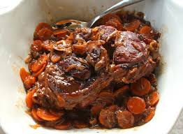 Jarret De Veau Caramelise Facon Ducasse Recettes De Cuisine Recette Veau Plats Mijotes