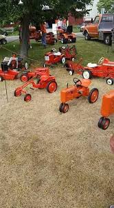 Allis Chalmers Pedal Tractors By Bobelaine Sharp Pedal Tractor Pedal Cars Vintage Pedal Cars