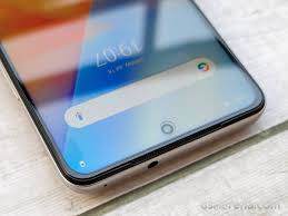 vivo iQOO Z5 hands-on review: Design ...