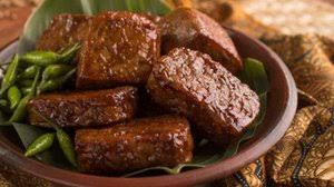 Ya, makanan yang kaya akan protein ini jadi makanan favorit masyarakat indonesia, karena rasanya yang lezat dan kaya akan kandungan. Resep Cara Membuat Tempe Bacem Goreng Dan Kuah Enak Tanpa Air Kelapa Khas Jawa Yang Sederhana Diadona Id