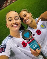 What a great photo! Well done Patsy..well deserved 👏💜🩵