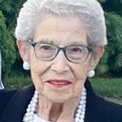 Caroline Reale's Instagram, Twitter & Facebook