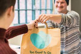 Jun 21, 2021 · parmi ses partenaires, too good to go compte des boulangeries, des hôtels, des restaurants, des supermarchés et d'autres commerçants de tous types et de toutes tailles. Carte Ou Trouver Les Commercants Partenaires De L Application Too Good To Go Dans La Manche Cote Manche