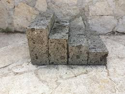 Il prezzo e altri dettagli possono variare in base alle dimensioni e al colore. Blocchi Standard In Tufo Nero Muro Portante Muri Nero