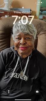 Denise Daughtry's Instagram, Twitter & Facebook