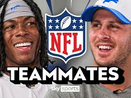Who has the WORST fashion sense? Who eats the MOST? Who is the WORST  dancer? The Detroit Lions play Teammates.