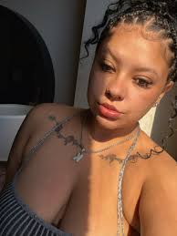 Kyla (@pink.sims.kyla) • Threads, Say more