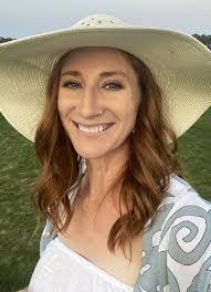 Veronica Bosques's Instagram, Twitter & Facebook