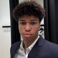 100+ profils pour “Bastian”